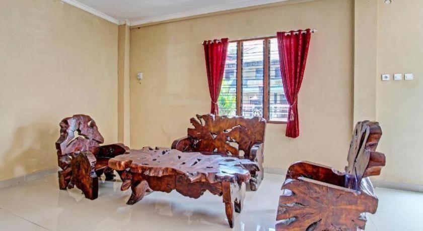 Oyo 91353 Hotel Surya Andesa Klaten ภายนอก รูปภาพ