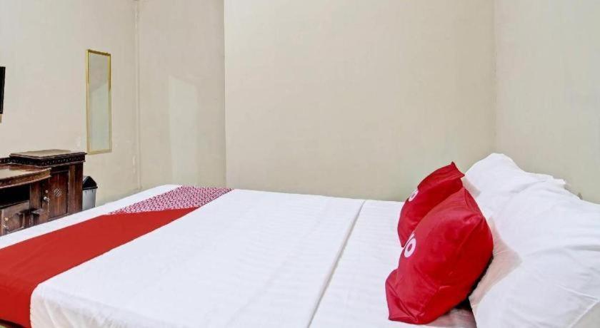 Oyo 91353 Hotel Surya Andesa Klaten ภายนอก รูปภาพ